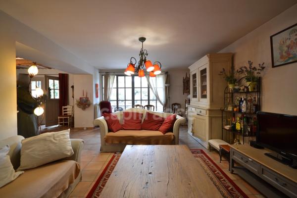 Charmante maison provençale avec piscine et dépendance – À 20 minutes de Saint-Rémy-de-Provence