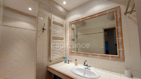 Charmante maison provençale avec piscine et dépendance – À 20 minutes de Saint-Rémy-de-Provence