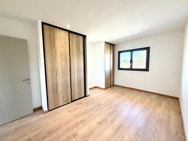 EXCLUSIVITE Amphion Villa 100 m² , garage, située au calme, proche du lac et de toutes commodités (74500)