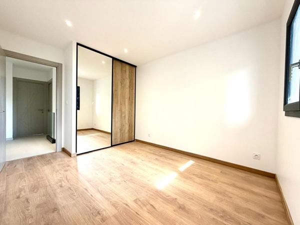 EXCLUSIVITE Amphion Villa 100 m² , garage, située au calme, proche du lac et de toutes commodités (74500)