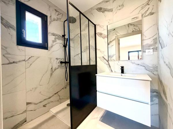 EXCLUSIVITE Amphion Villa 100 m² , garage, située au calme, proche du lac et de toutes commodités (74500)