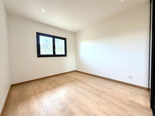 EXCLUSIVITE Amphion Villa 100 m² , garage, située au calme, proche du lac et de toutes commodités (74500)