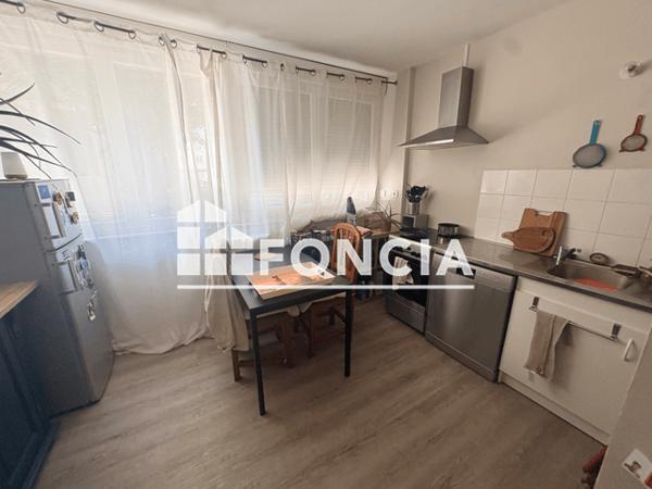 Location Appartement 2 pièces 46.39 m² - 7 PLACE HTE VIEILLE TOUR Rouen 76000