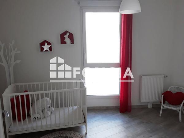 Location Appartement 4 pièces 75.75 m² - 7 RUE ADRIENNE BOLLAND Le Petit-quevilly 76140