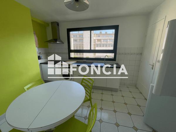 Location Appartement meublé 3 pièces 73.52 m² - 22 PASSAGE D'ESCOVILLE Caen 14000