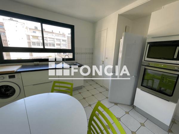Location Appartement meublé 3 pièces 73.52 m² - 22 PASSAGE D'ESCOVILLE Caen 14000