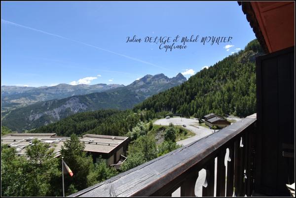 Pra Loup – Appartement plein sud avec vue panoramique, balcon, cave et casier à skis