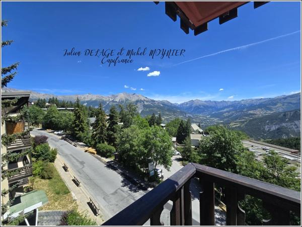 Pra Loup – Appartement plein sud avec vue panoramique, balcon, cave et casier à skis