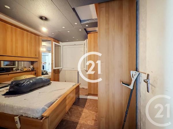 Maison à vendre  5 pièces - 125 m 2   MERPINS  - 16