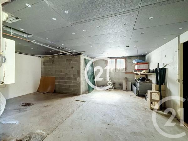 Maison à vendre  5 pièces - 125 m 2   MERPINS  - 16