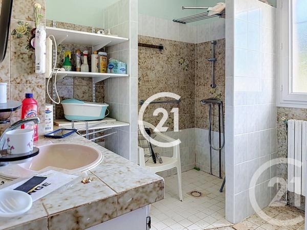 Maison à vendre  5 pièces - 125 m 2   MERPINS  - 16