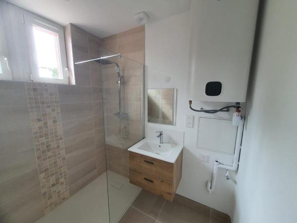 LORIENT : Appartement T2 rénové avec stationnement