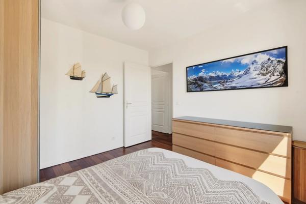 Duplex Saint-Cloud - MARCHE DES AVELINES