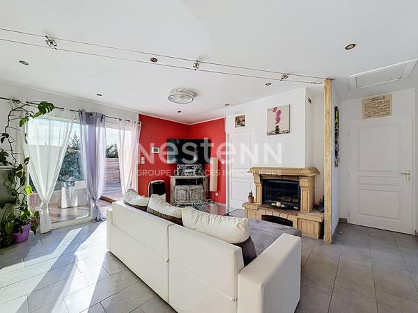 Maison récente 4 pièces avec piscine à vendre à Lavardac