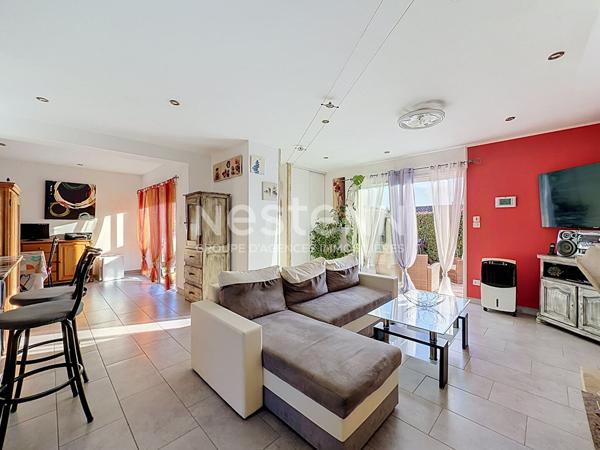 Maison récente 4 pièces avec piscine à vendre à Lavardac