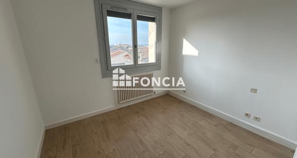 Location Appartement 2 pièces 53.89 m² - Romans-sur-isère 26100