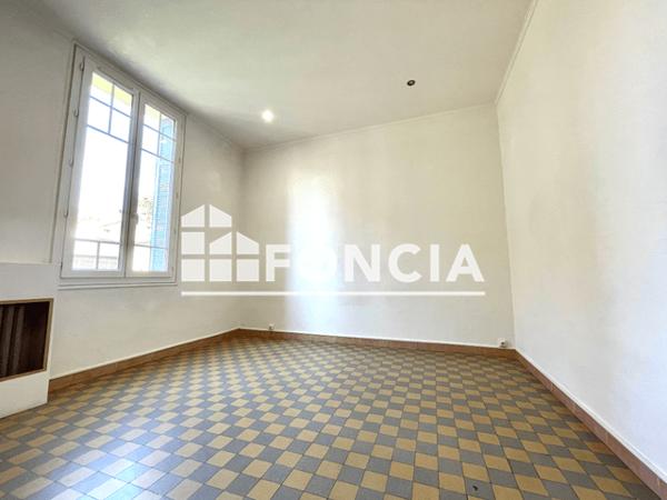 Location Appartement 2 pièces 47.5 m² - 35 BD BEAUMARCHAIS EX(22) Toulon 83200
