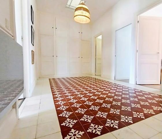 Maison vigneronne 178 m² rénovée, terrasse XXL sud, garage 134 m²