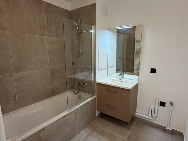 Appartement neuf Lognes 3 pièce(s) 56.49 m2 + parking