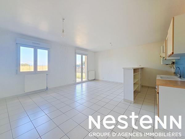 GENAS AZIEU - Secteur Pasteur - Appartement 3 pièces + terrasse et place de stationnement privative