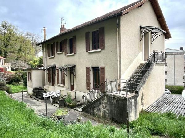 Maison à vendre |  Decazeville |  11 pièces | 215 m²