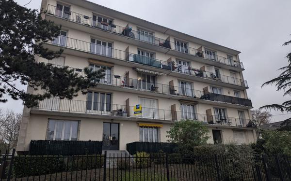 Appartement à louer    2 pièces • 51 m2 Gagny