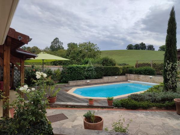 Longère avec piscine creusée, DPE B - 168m2 sur 1126 m2 à 15 min de Nevers