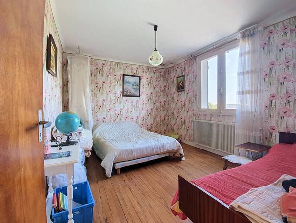 Maison 10 pièces                                        - 44350 Guérande Réf : 130621