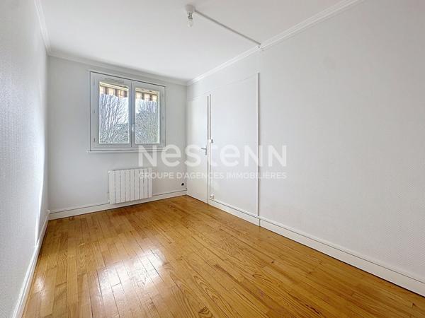 Appartement 4 pièces 3 chambres avec balcon cave et garage - Secteur MONTFERRAT