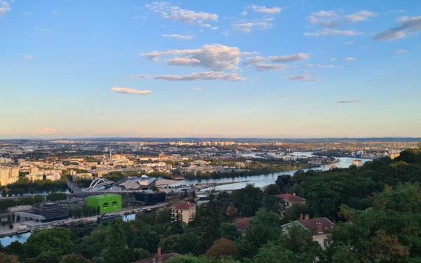 Appartement à vendre    4 pièces • 62,55 m2 Sainte-Foy-lès-Lyon