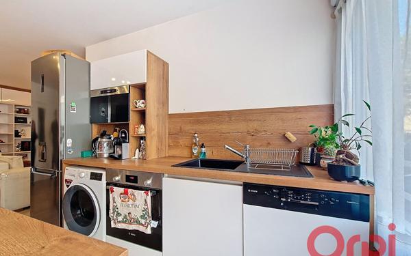 Appartement à louer    3 pièces • 60,25 m2 Lyon 3