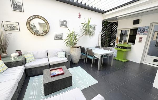 Vente Maison de ville P4 + Garage Centre Ville rénové(e) Le grau-du-roi   