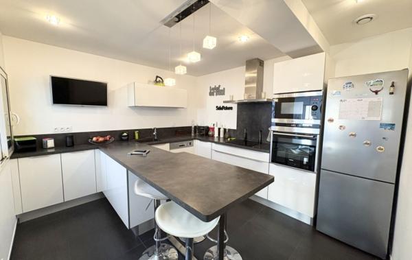 Vente Maison de ville P4 + Garage Centre Ville rénové(e) Le grau-du-roi   