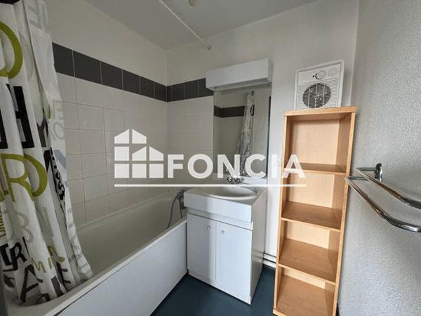 Location Studio 21.1 m² - 98 AVENUE ROGER SALENGRO Villeurbanne 69100