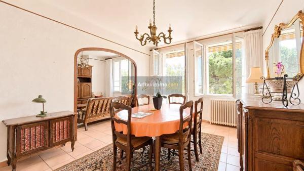Vente                                                      Appartement
                        
                     3 pièces                      80 m2                     à Fréjus