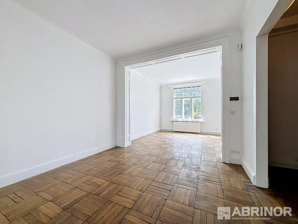 RARE À LILLE – 193.65 m² habitables avec garage et extérieur ! LILLE
