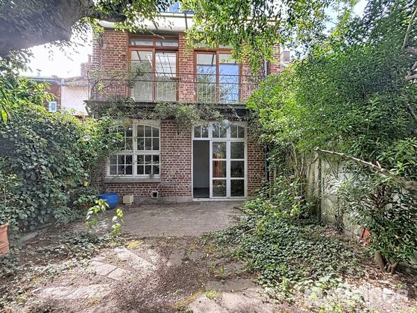 RARE À LILLE – 193.65 m² habitables avec garage et extérieur ! LILLE