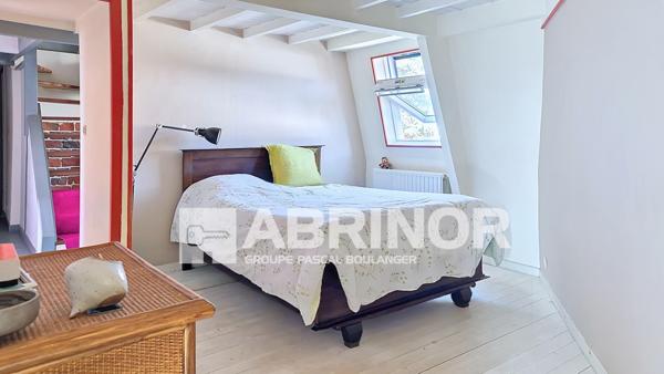 WATTRELOS HOUZARDE GAUQUIER - Superbe s-flamande de 157 m² hab. - 6 chambres - Jardin - Possibilité achat garage en sus. WATTRELOS