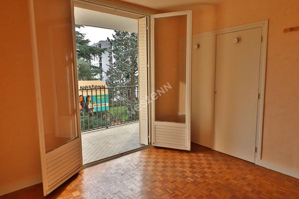 Appartement 4 pièces - Francheville Le Bas - proche commodités