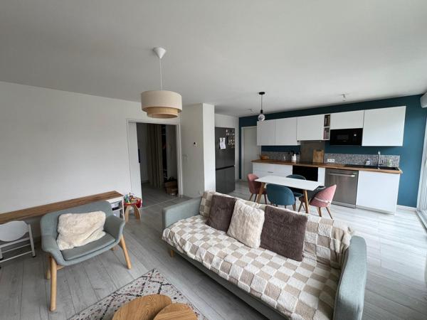 Appartement T3, 2 chambres, parking.