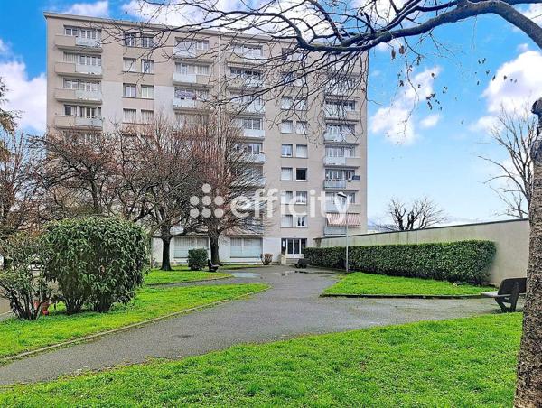 Appartement 5 pièces - 66 m² Exclusivité efficity