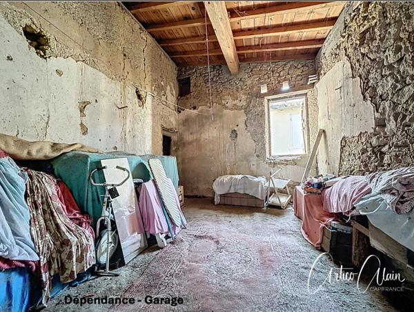 Charmante Maison de Village de 106 m² avec Jardin et Dépendance de 86 m²