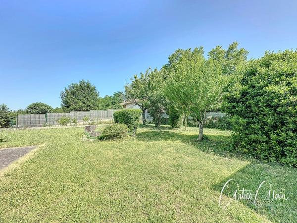 Charmante Maison de Village de 106 m² avec Jardin et Dépendance de 86 m²