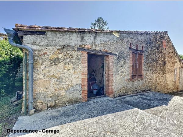 Charmante Maison de Village de 106 m² avec Jardin et Dépendance de 86 m²