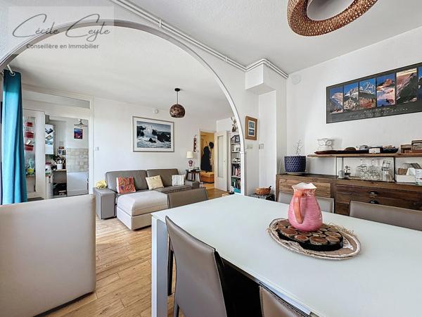 LA TRONCHE (38), rue Doyen Gosse Appartement 5 pièces