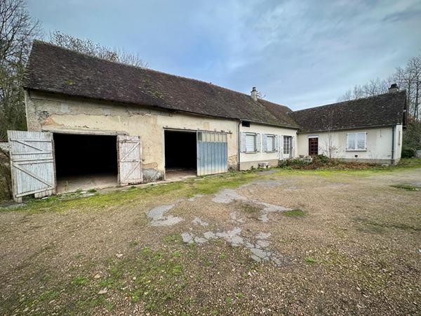 Maison 104 m² + dépendances Gros potentiel Thivars