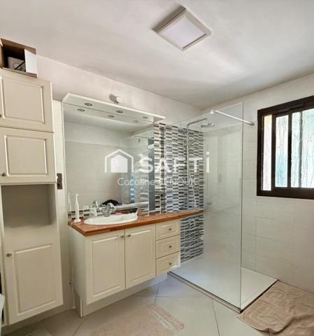 Maison plain-pied 115 m² avec piscine, garage, cave et abri voiture
