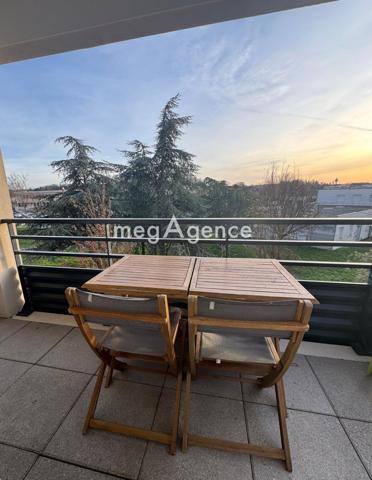 Appartement à MEYZIEU, 69330 - 4 pièces 77m²