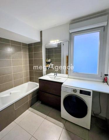 Appartement à MEYZIEU, 69330 - 4 pièces 77m²