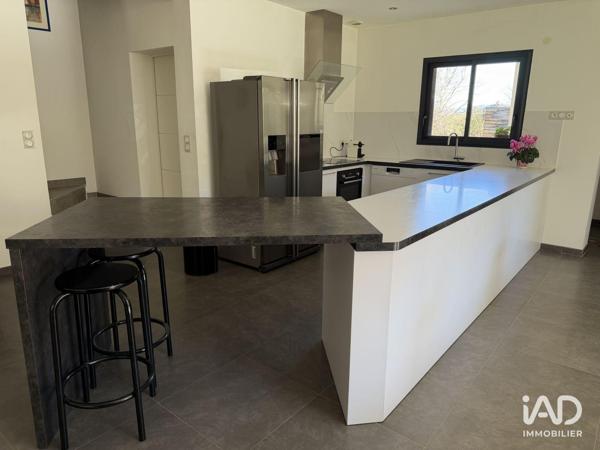 Maison à vendre 5 pièces 227 m² Pertuis